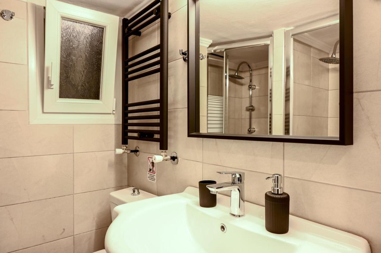 Thessaloniki Center Deluxe Apartment ภายนอก รูปภาพ