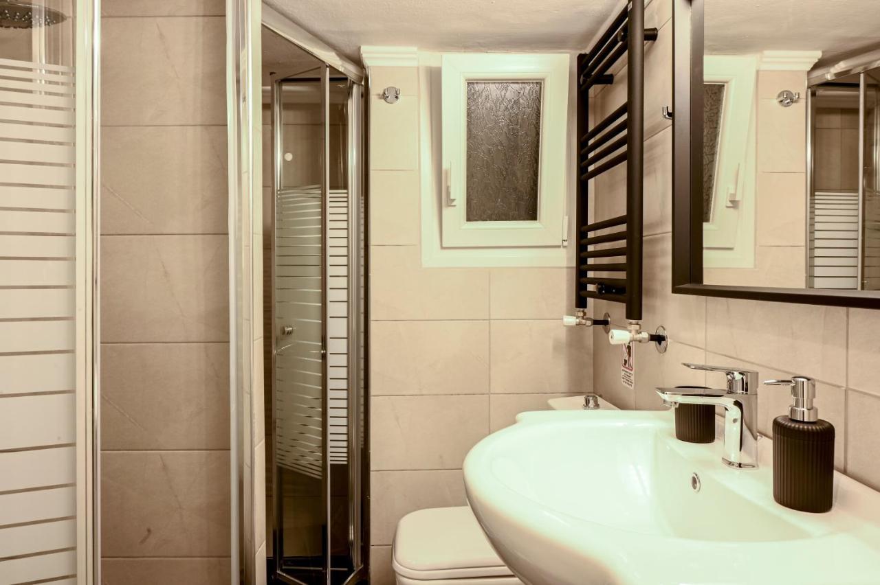 Thessaloniki Center Deluxe Apartment ภายนอก รูปภาพ